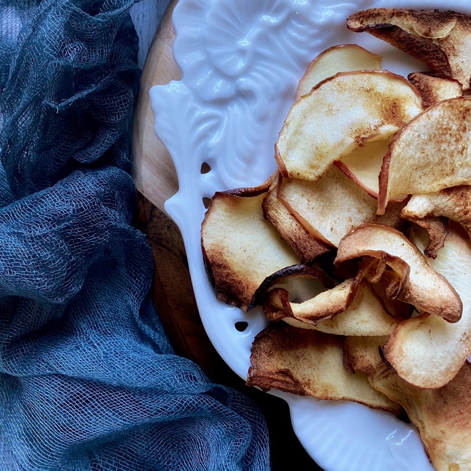 RECIPE: Easy Air Fried Apple Chips